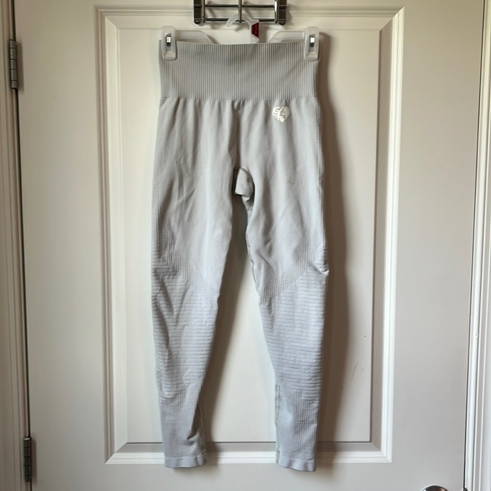 Women’s Best seamless leggings size small